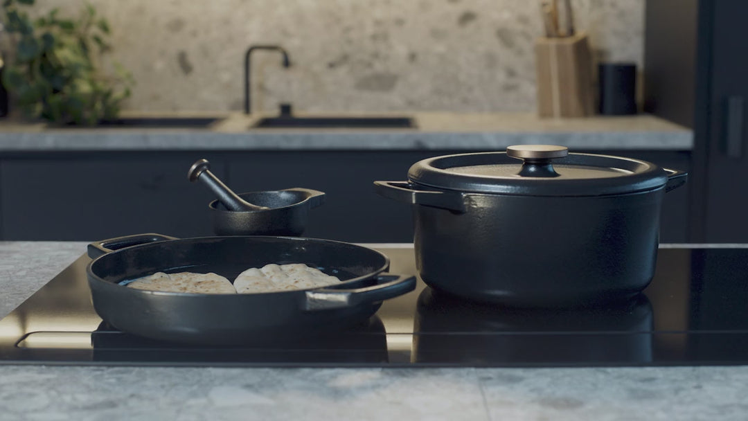 Shallow Casserole Pot with Lid, Cast Iron Enamel Pot, 32CM Paella Pot,  Non-Stick Cooking Pot, Dutch Oven, Cooking Pot (Color : Blue)